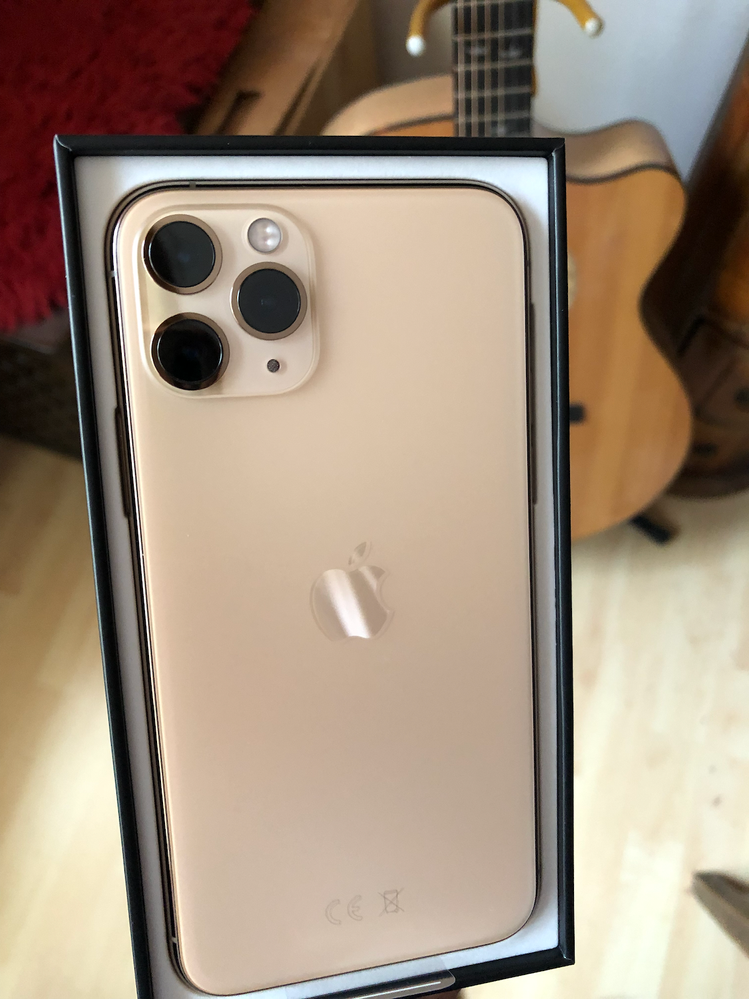 iPhone11ProGold-3.png
