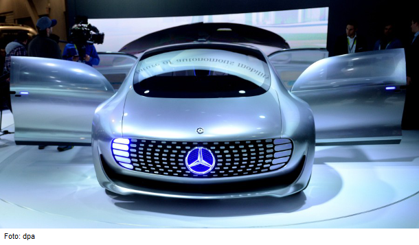 Mercedes connected car.png