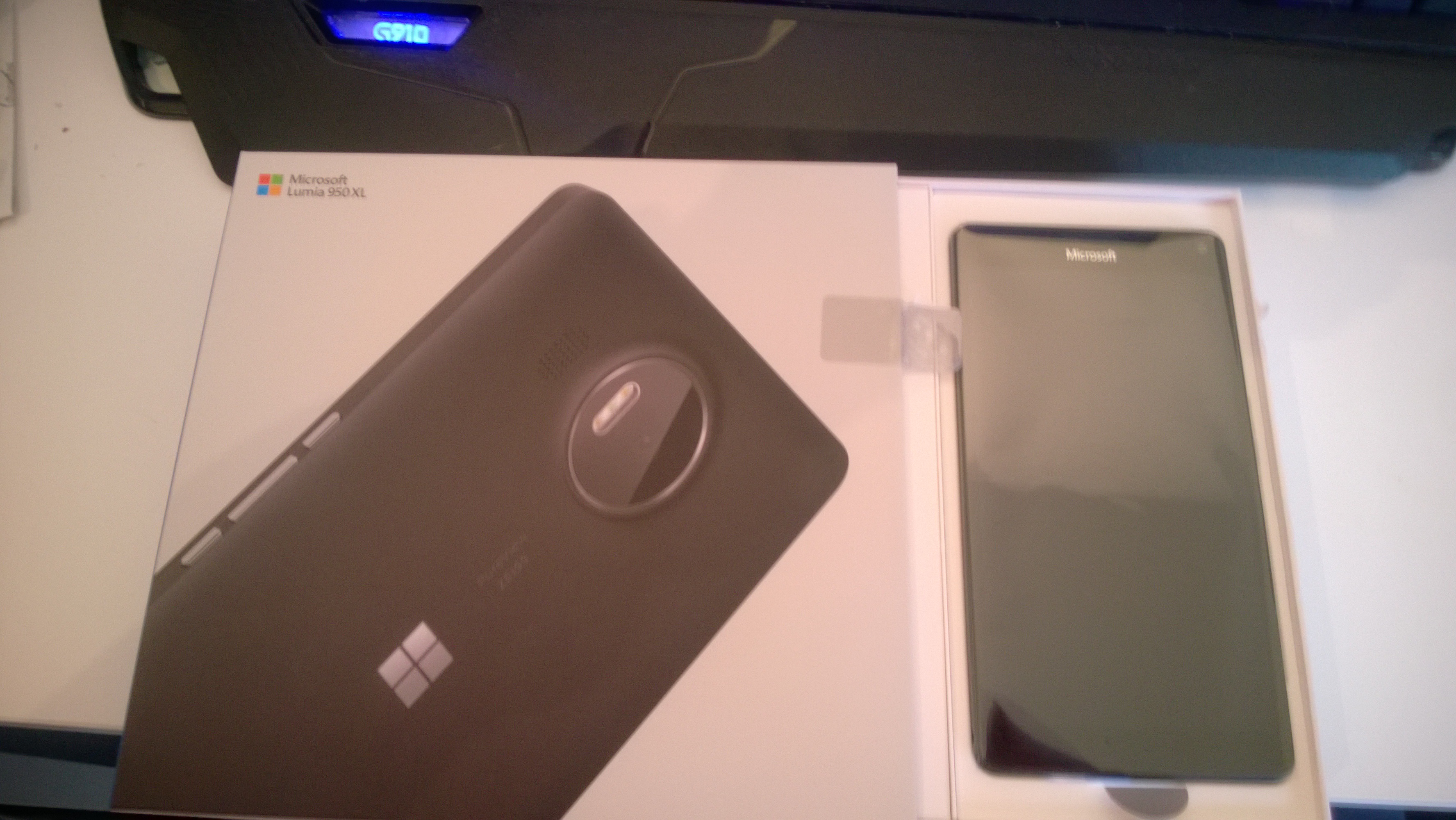 Lumia_950_XL.jpg